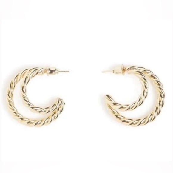 Rendor Gold Earrings by Rachel Zoe
Gold Plated
Pierced Earrings - Picture 4 of 7